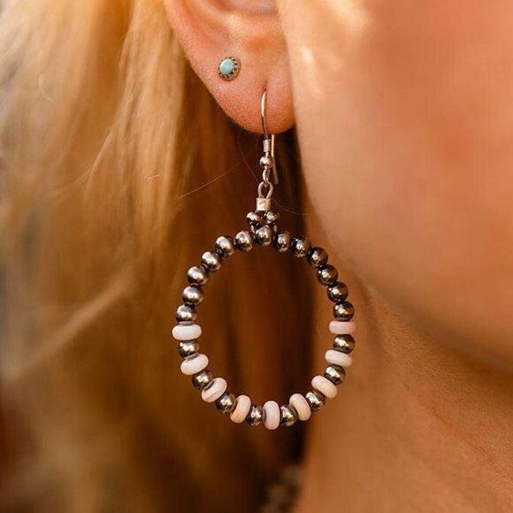 Vangie Touchine‎ Navajo Pink Conch Shell Sterling Silver Hoop Earrings